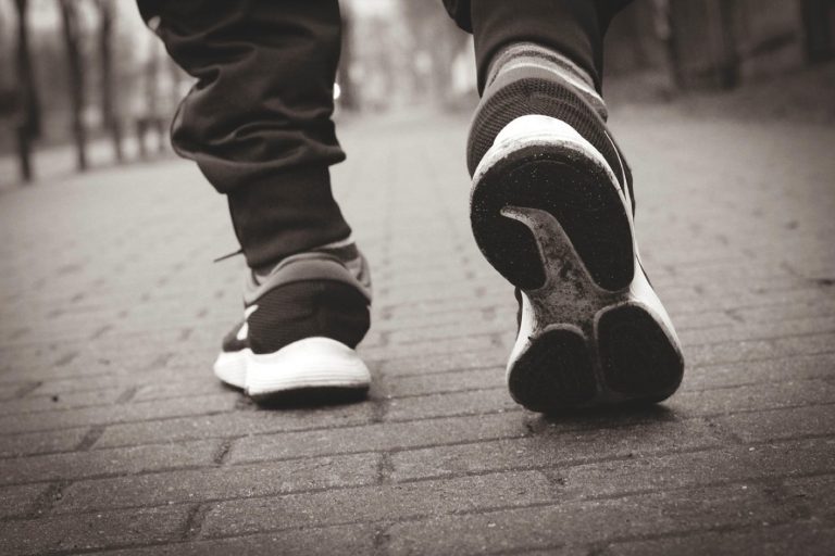 Nike ou Adidas : quelles chaussures de running pour débutant ?