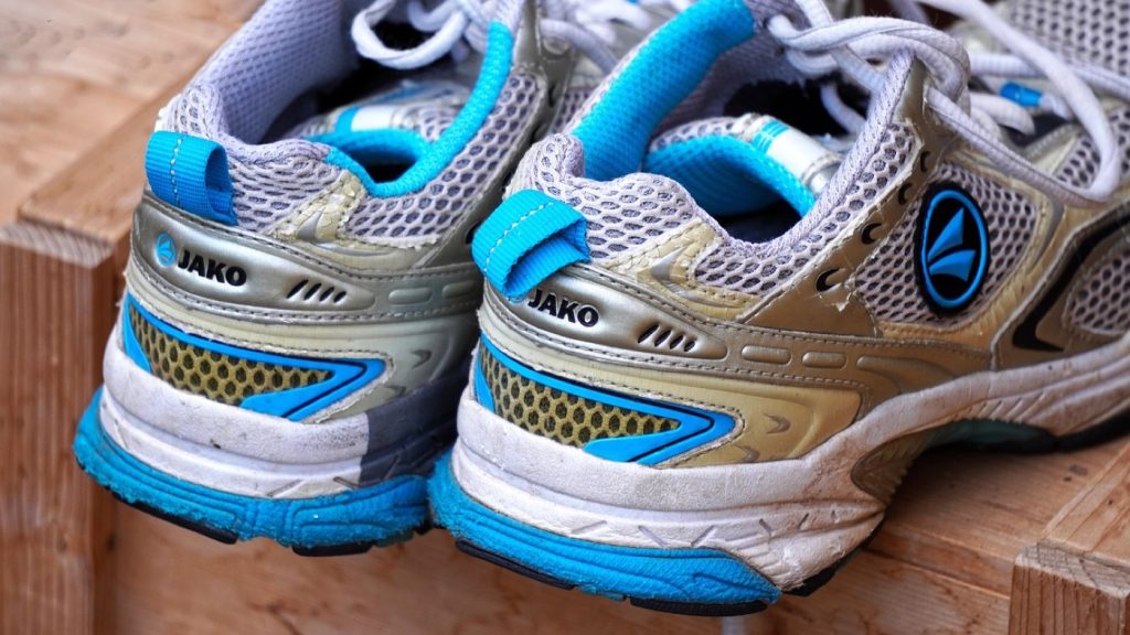 CEP ou Compressport : quelles chaussettes de compression choisir