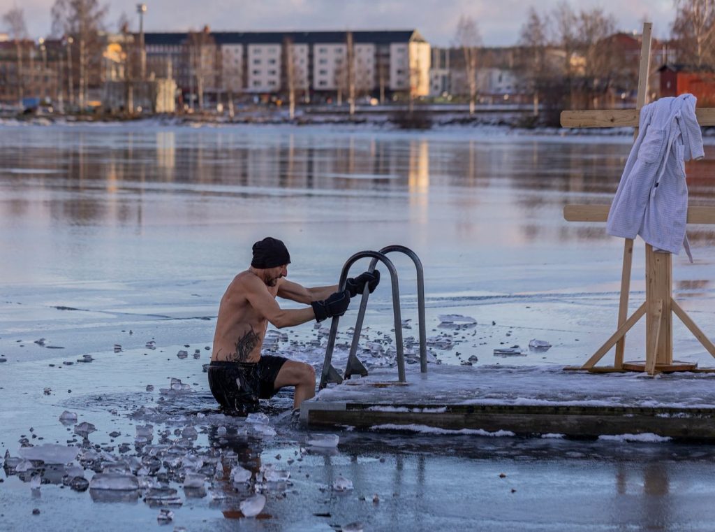 Normatec ou bain de glace : choisir pour la récupération