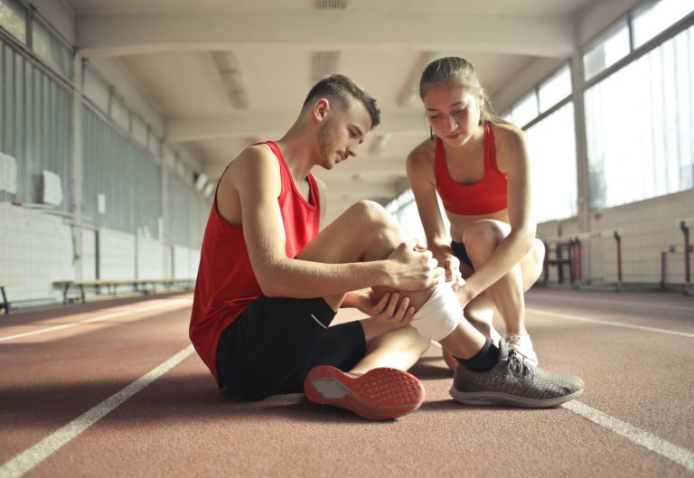 Prévenir les blessures en course à pied : guide pratique